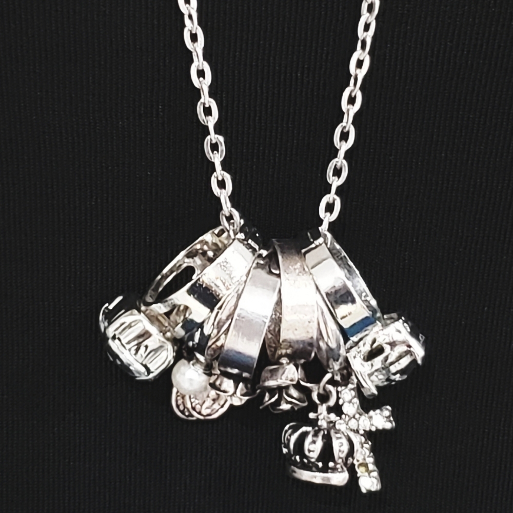 New CILLA 7 Rings Pendant Necklace & Earrings Set in silver tone